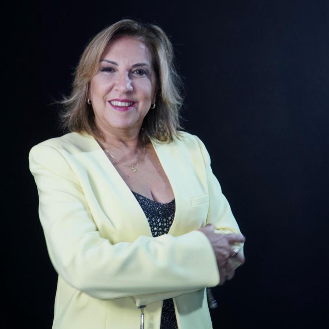 Foto da Professora Suzani Ferraro